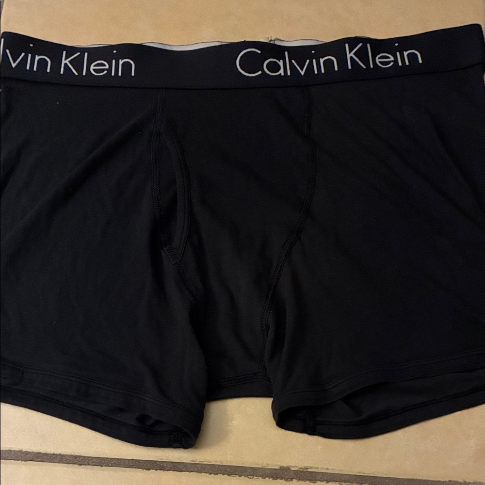 Calvin Klein Men's Dark Boxer Briefs with signature waistband M